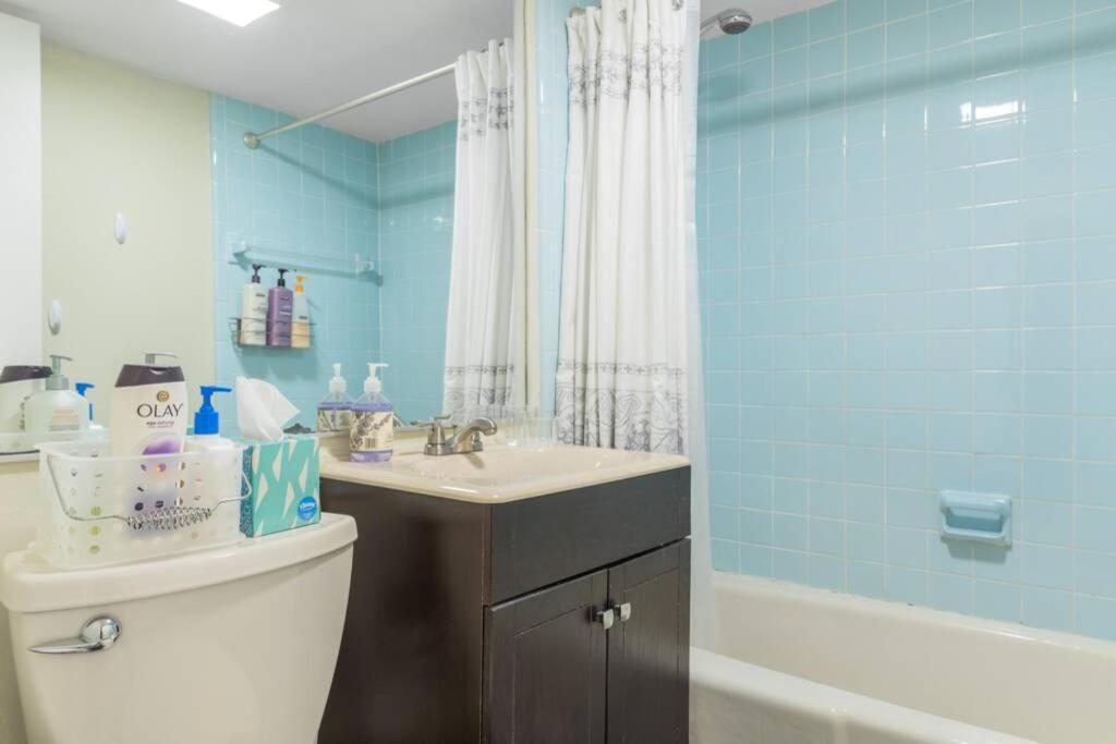 Parking - Private Entrance - King Beds Apartment Boston Luaran gambar